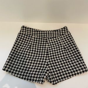 Woven shorts